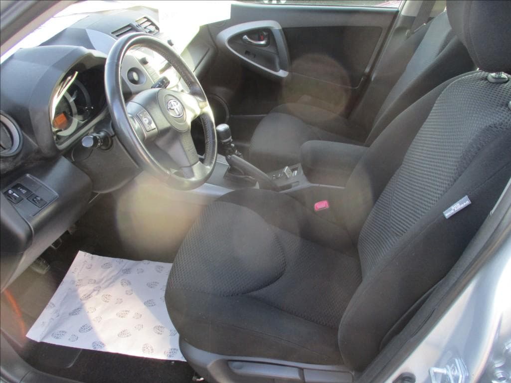2007 Toyota RAV4 - 13