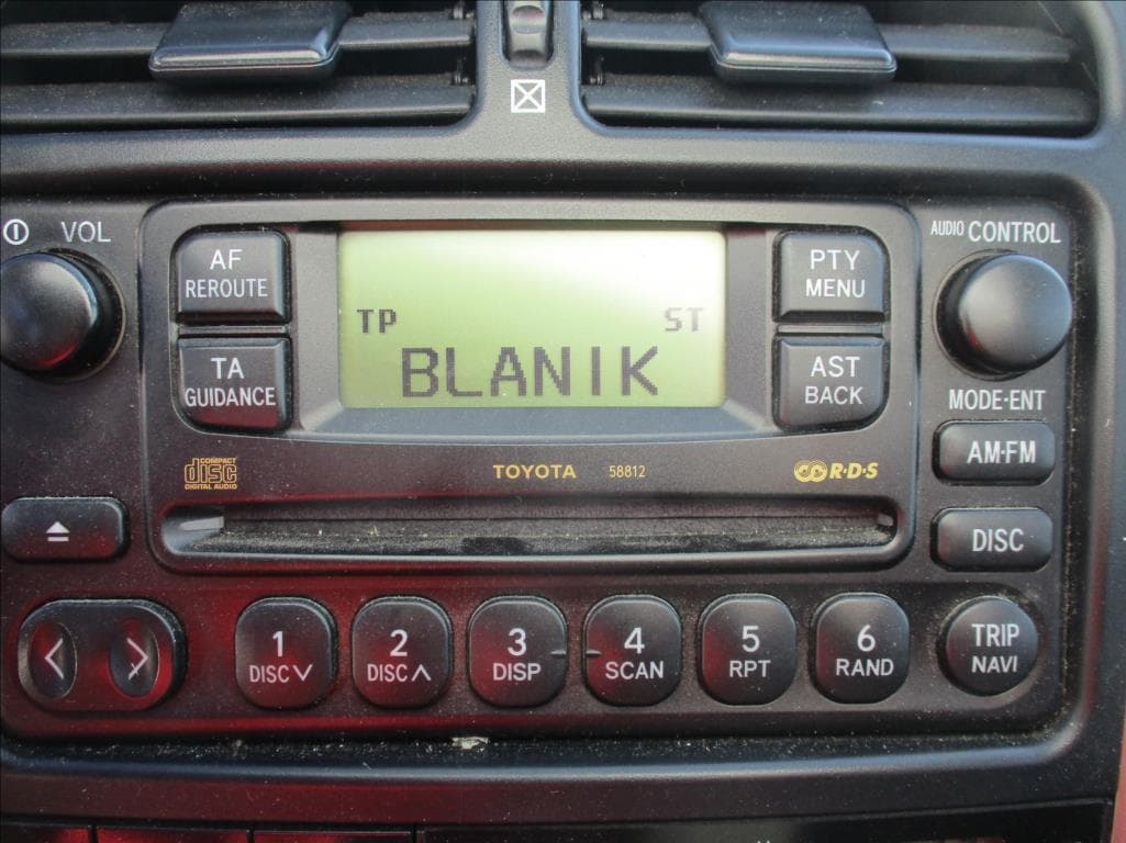 2004 Toyota Rav4 - 16