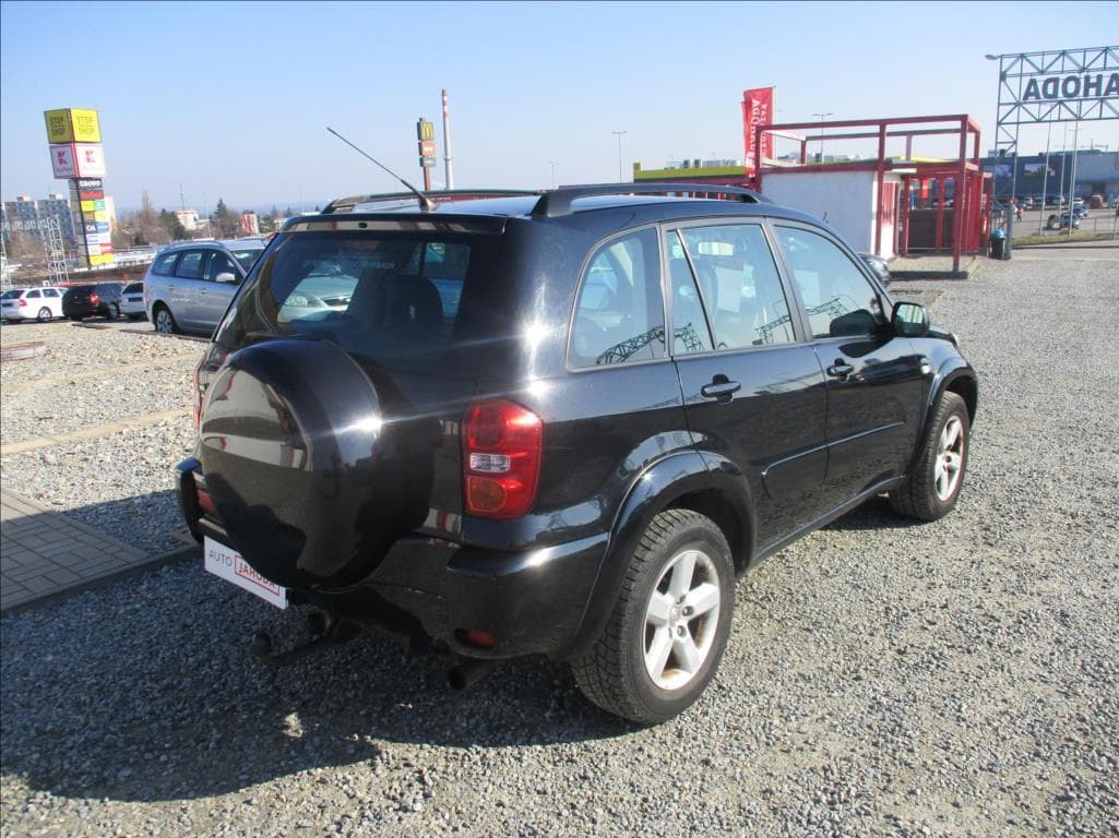 2004 Toyota Rav4 - 9