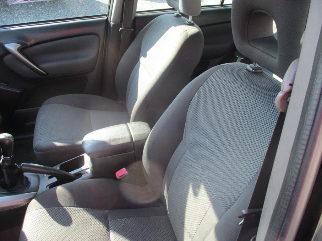 2004 Toyota Rav4 - 14