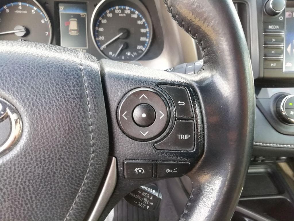 2018 Toyota Rav4 - 9