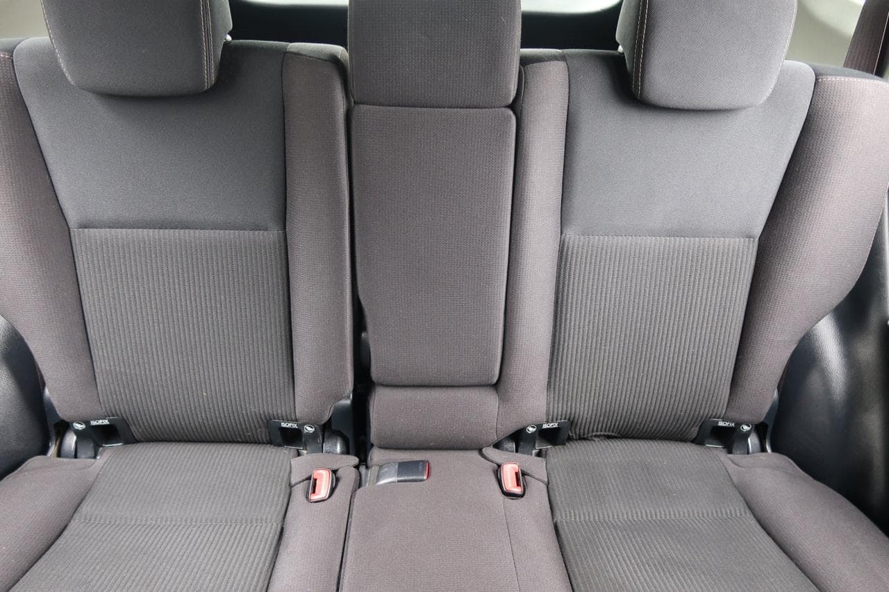 2015 Toyota RAV4 - 14