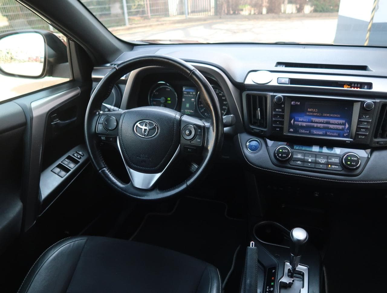 2017 Toyota Rav4 - 17