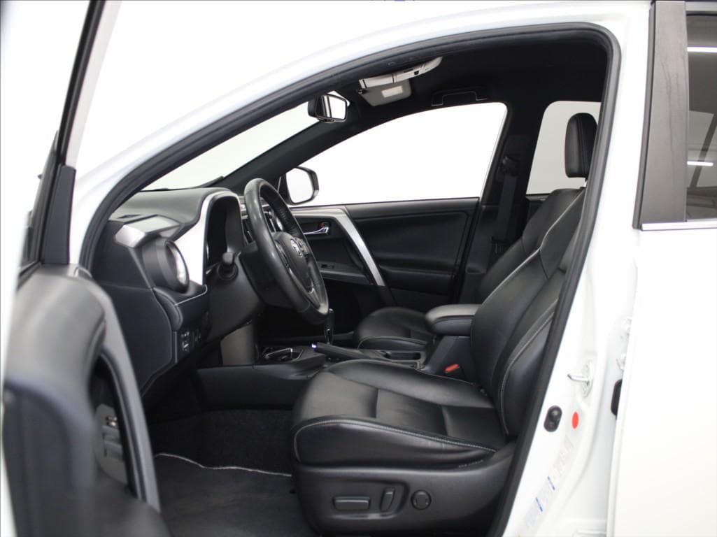 2019 Toyota RAV4 - 6