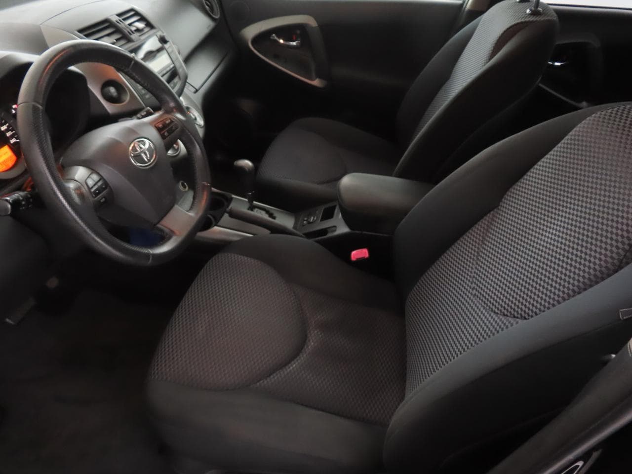 2011 Toyota RAV4 - 14