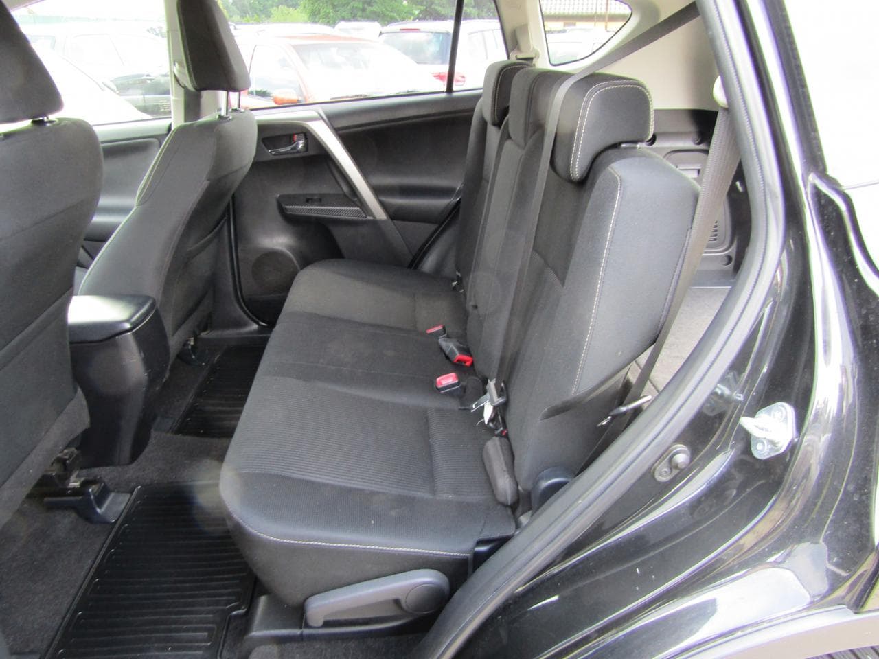 2014 Toyota RAV4 - 10