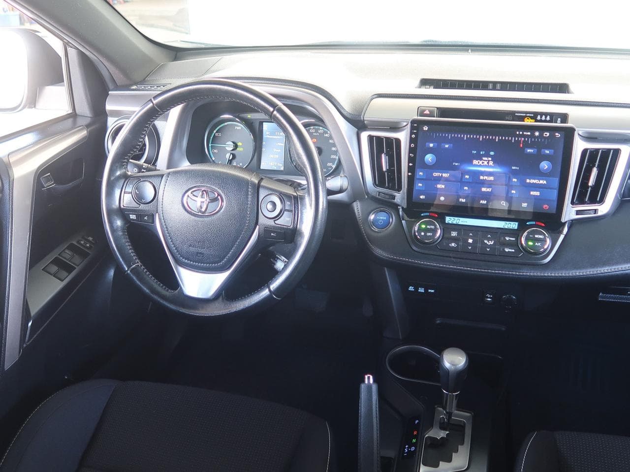 2017 Toyota RAV4 - 9