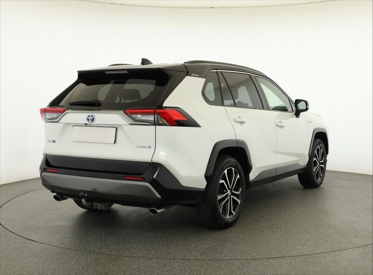 2021 Toyota RAV4 - 9