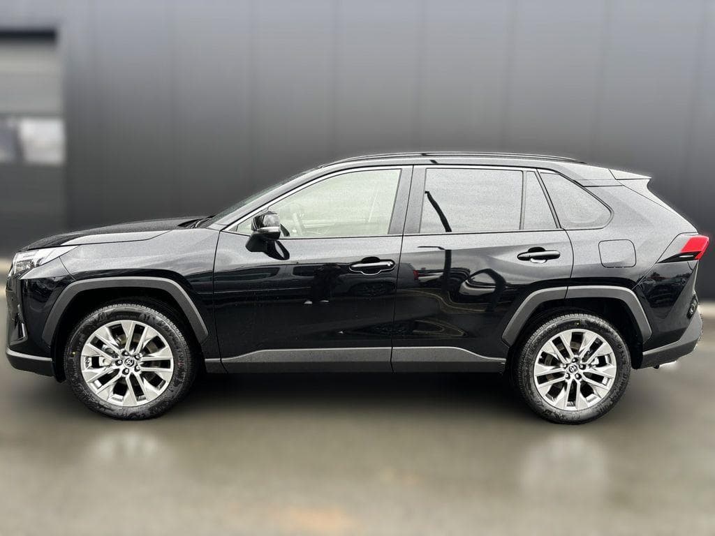 2025 Toyota RAV4 - 7