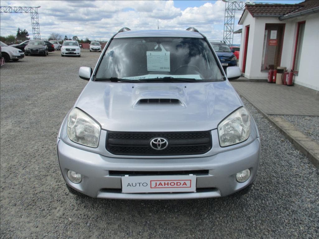 2004 Toyota RAV4 - 2