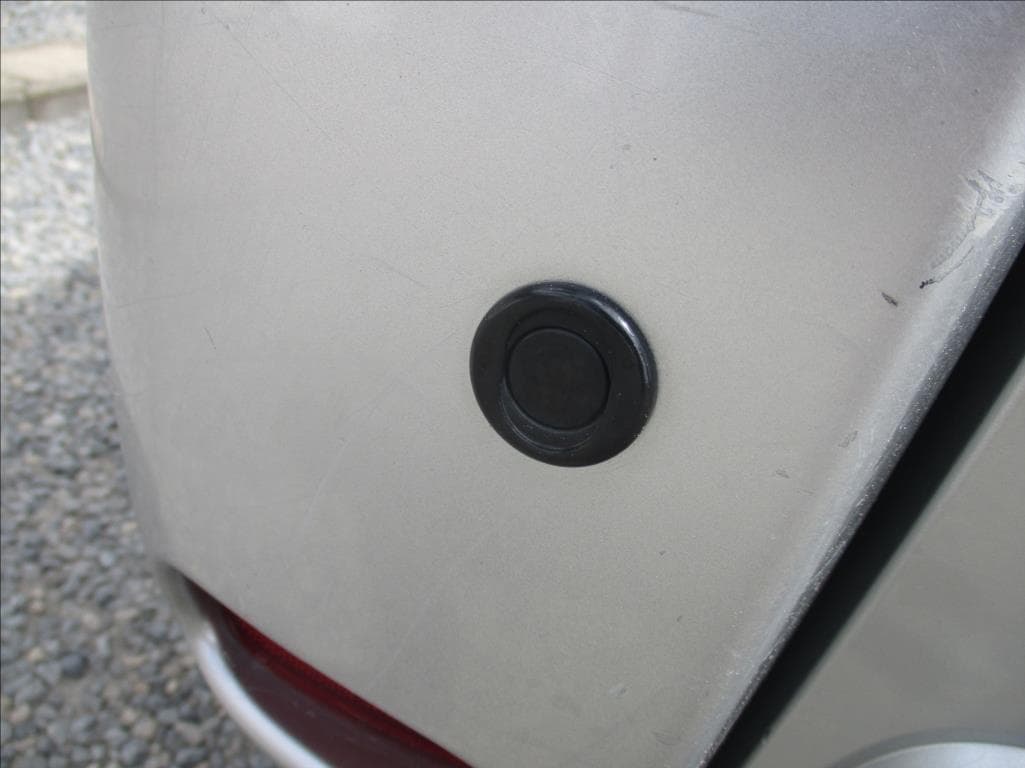 2004 Toyota RAV4 - 15
