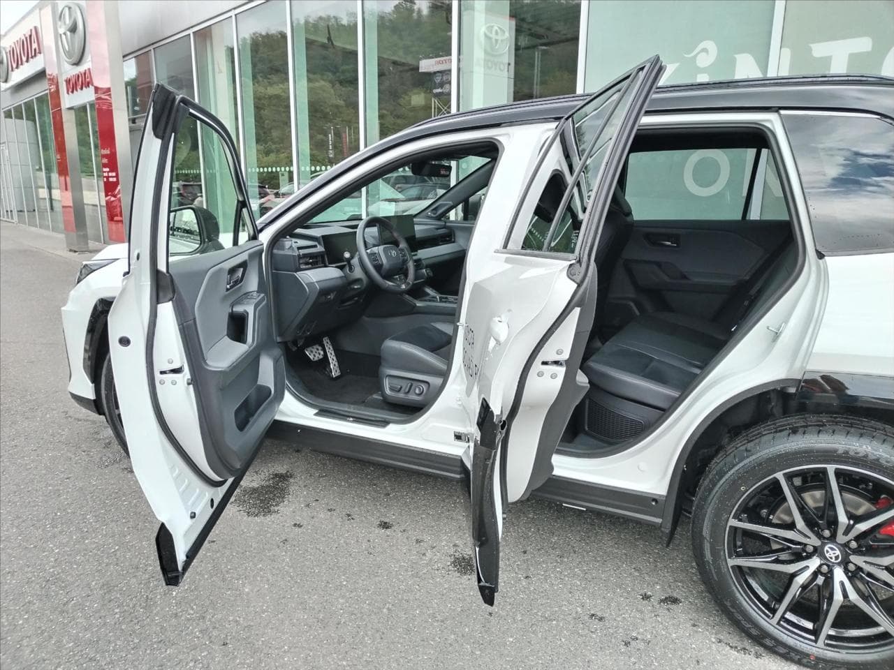 2026 Toyota RAV4 - 4