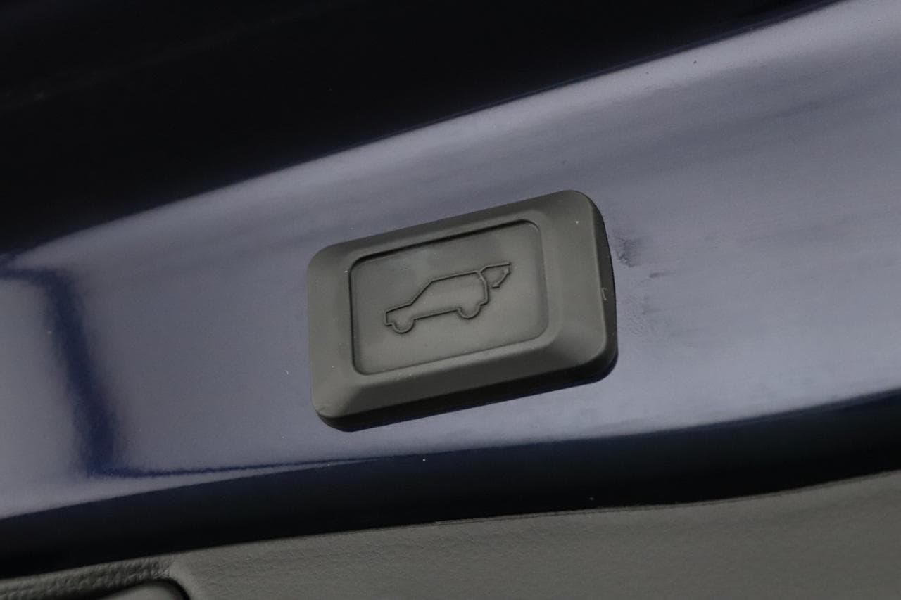 2023 Toyota RAV4 - 16