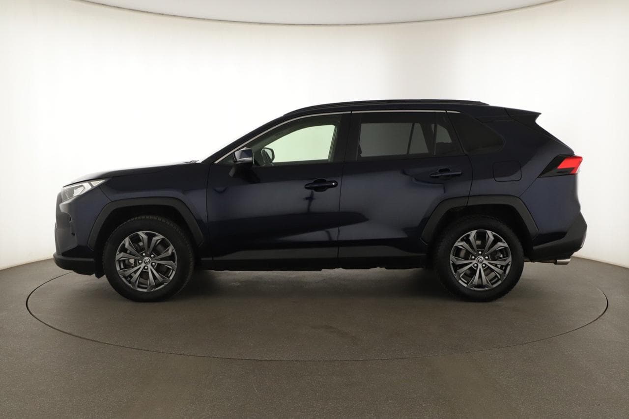 2023 Toyota RAV4 - 4