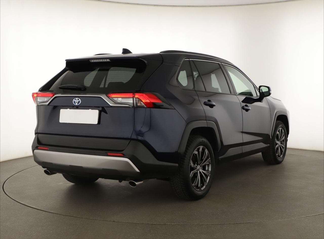 2023 Toyota RAV4 - 7