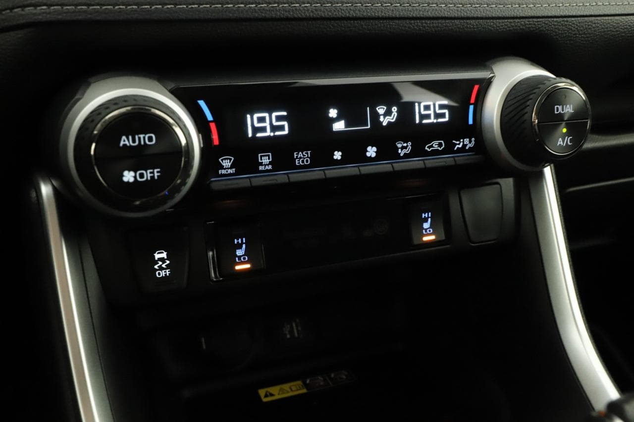 2023 Toyota RAV4 - 19
