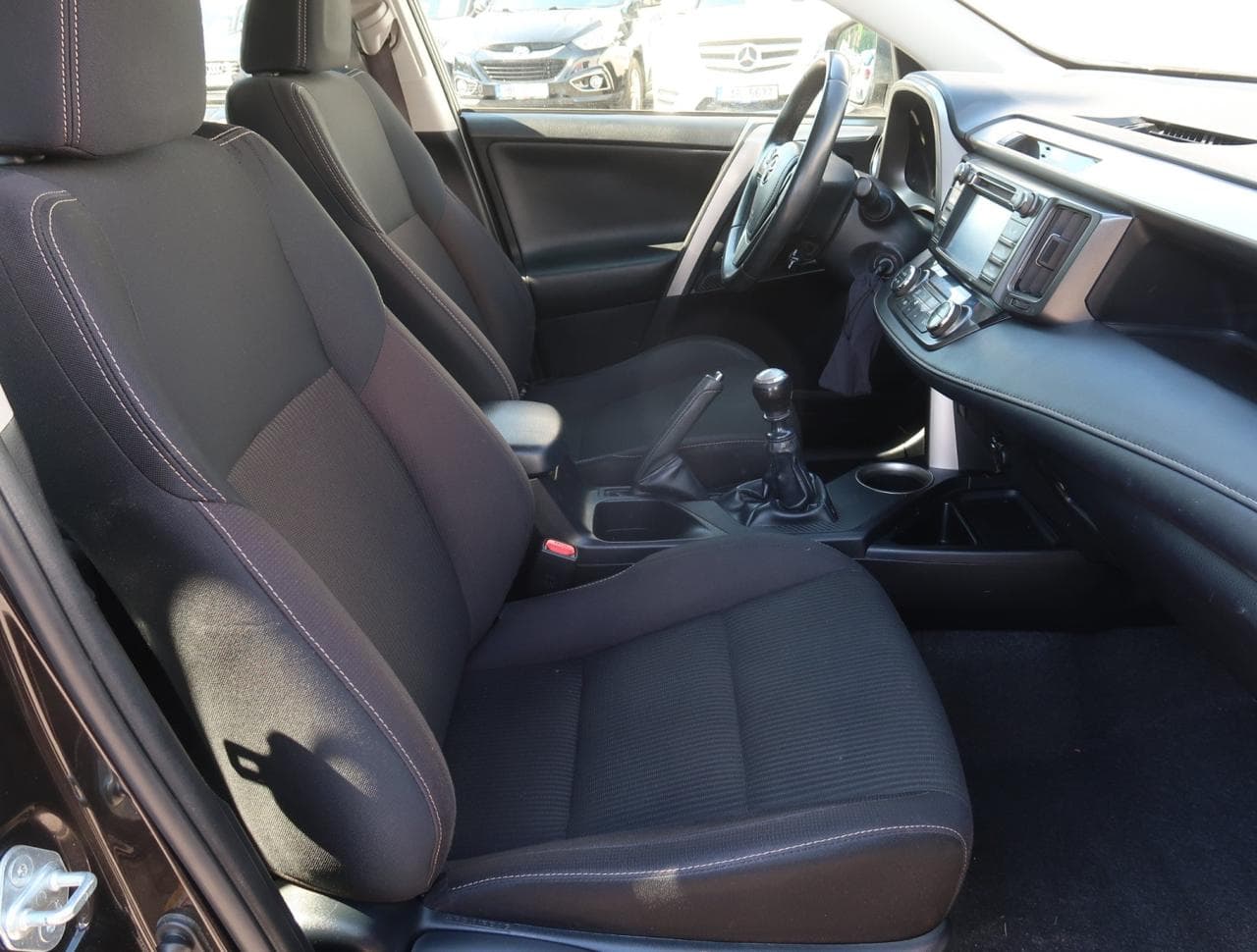 2014 Toyota RAV4 - 12