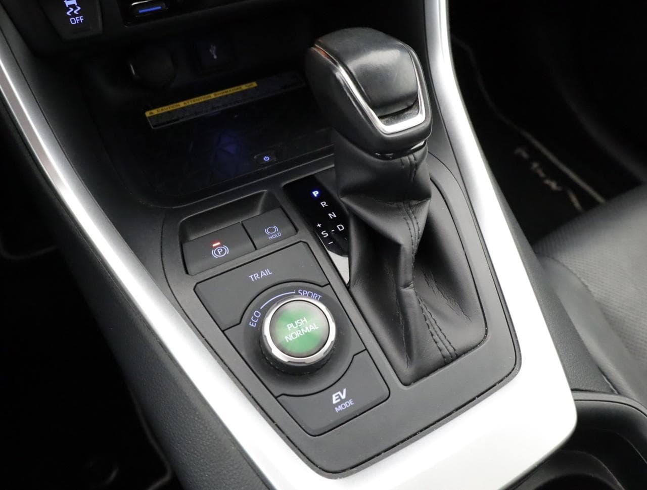 2020 Toyota RAV4 - 17