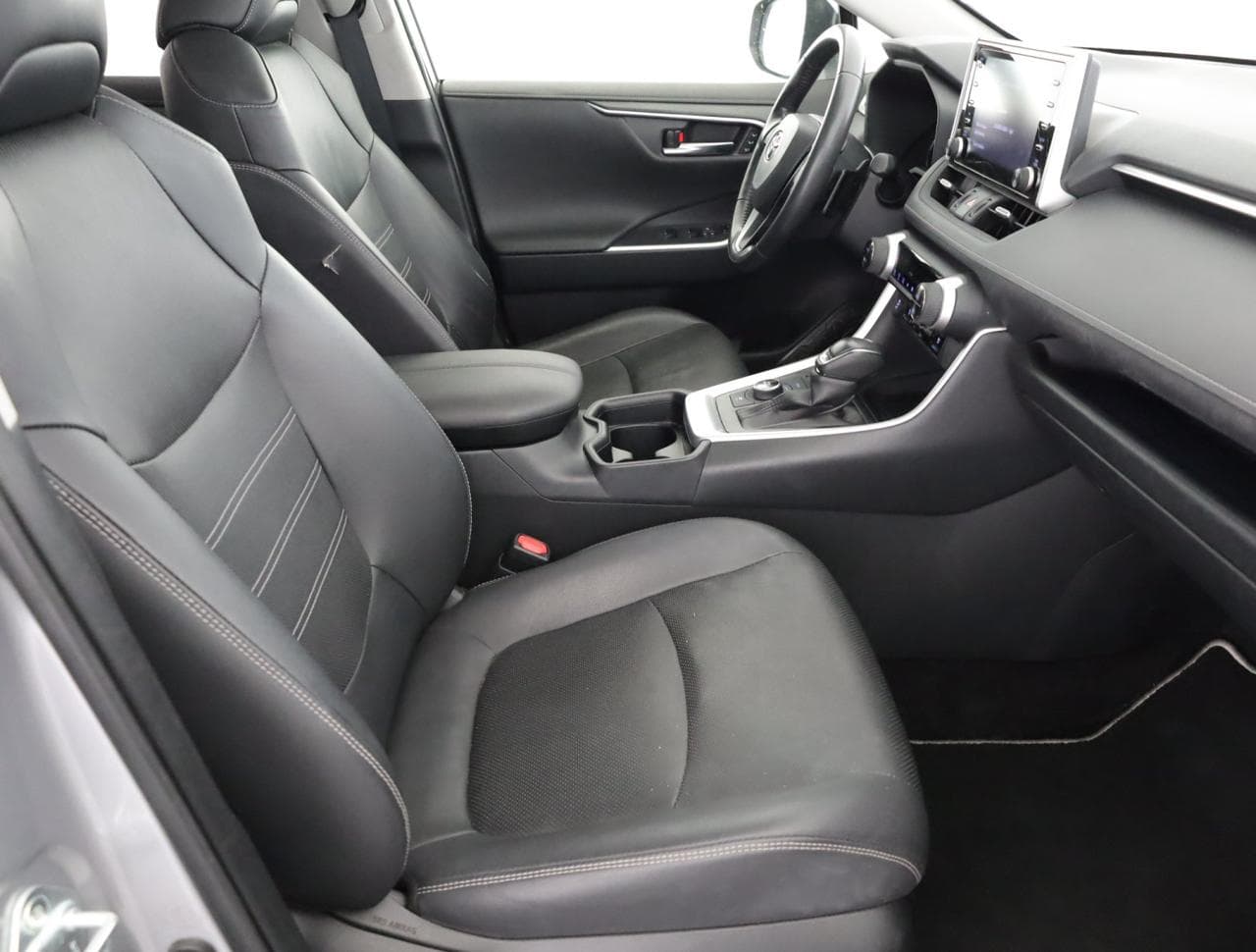 2020 Toyota RAV4 - 10