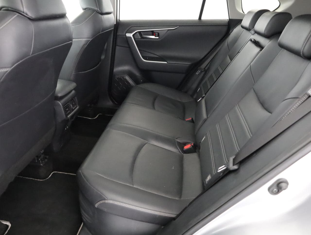 2020 Toyota RAV4 - 12