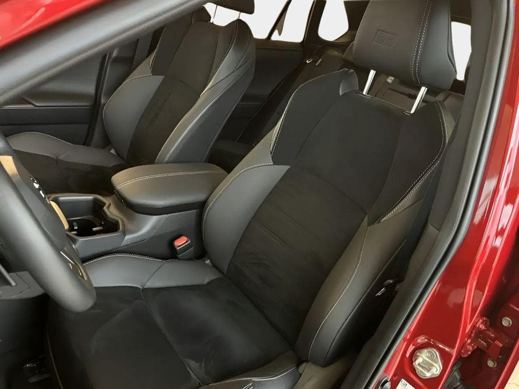 2024 Toyota RAV4 - 11