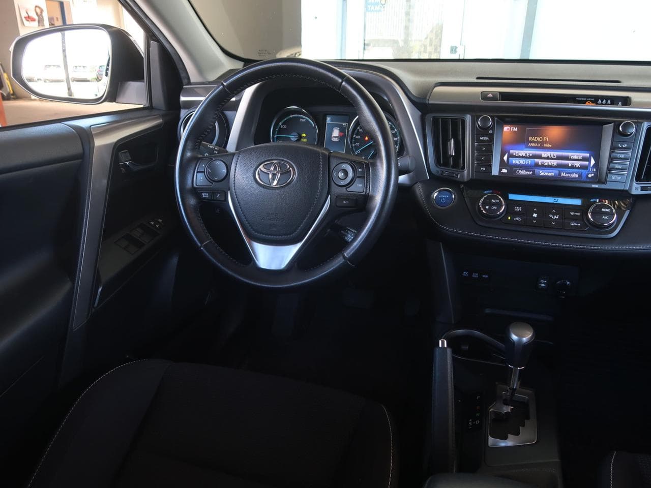 2016 Toyota RAV4 - 8