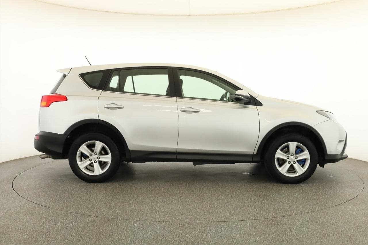 2014 Toyota RAV4 - 8