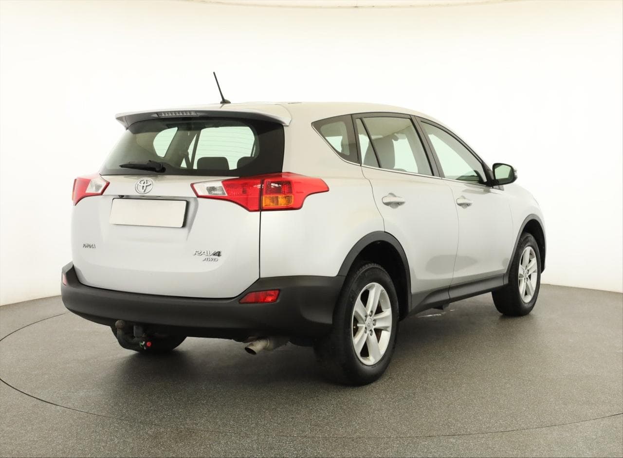 2014 Toyota RAV4 - 7