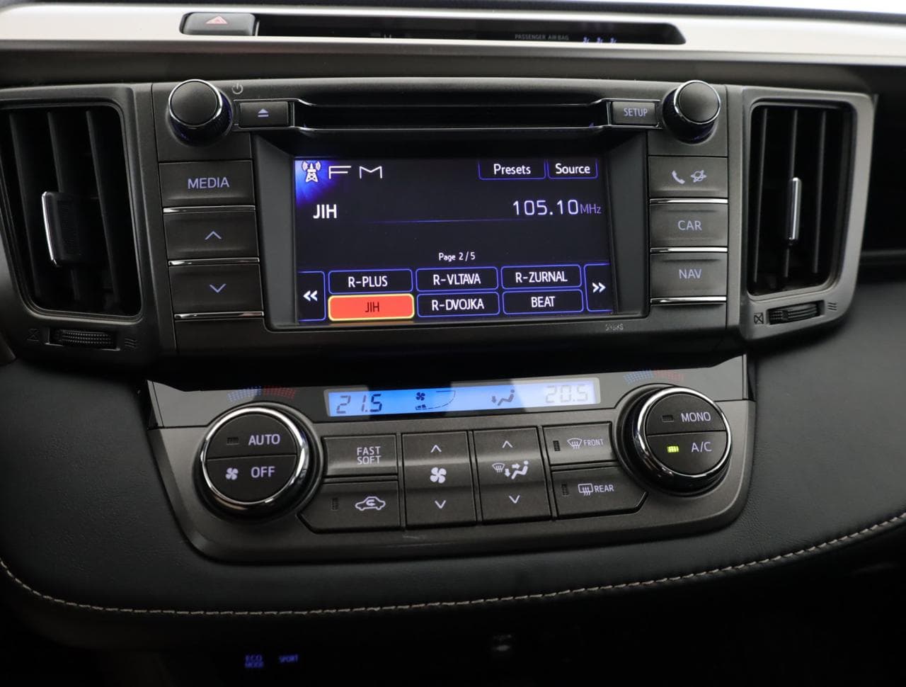 2014 Toyota RAV4 - 16