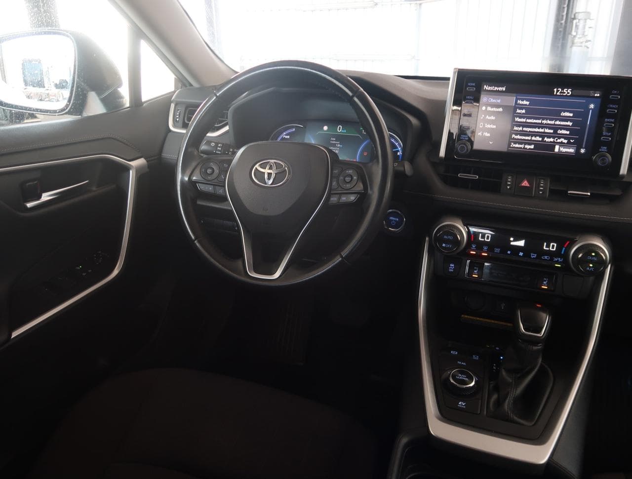 2020 Toyota RAV4 - 14