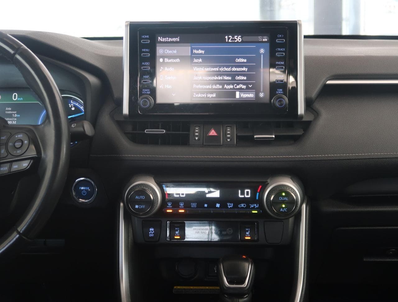 2020 Toyota RAV4 - 35