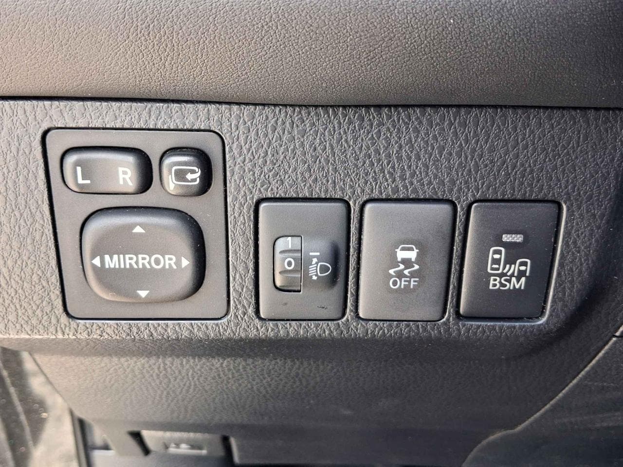 2014 Toyota RAV4 - 17