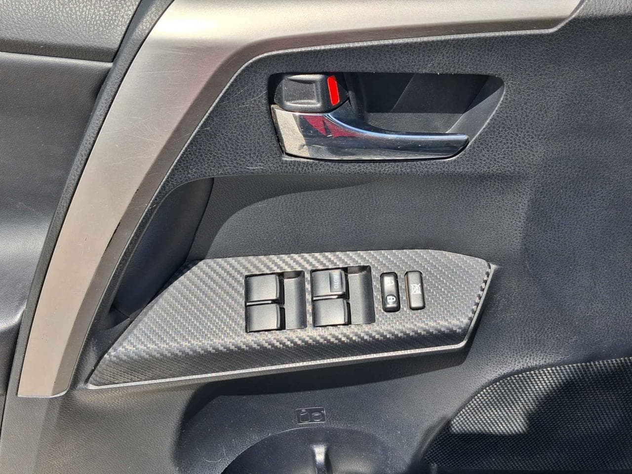 2014 Toyota RAV4 - 13