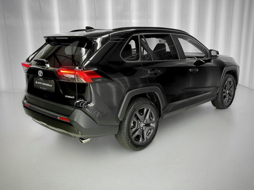 2022 Toyota RAV4 - 13