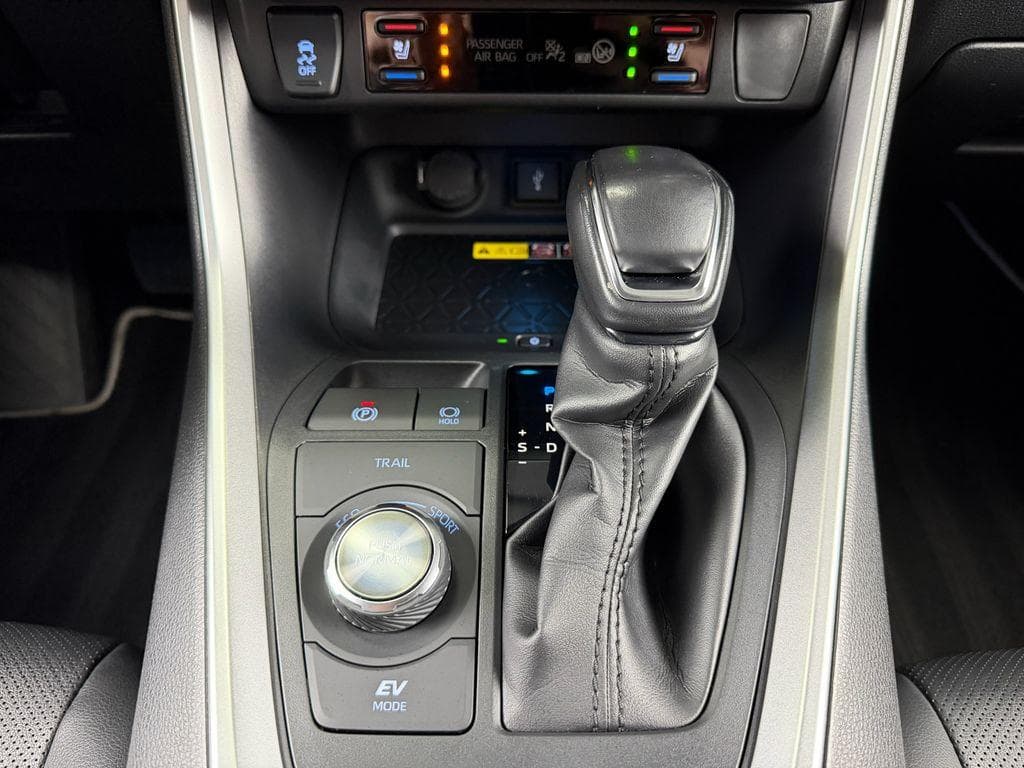 2022 Toyota RAV4 - 37