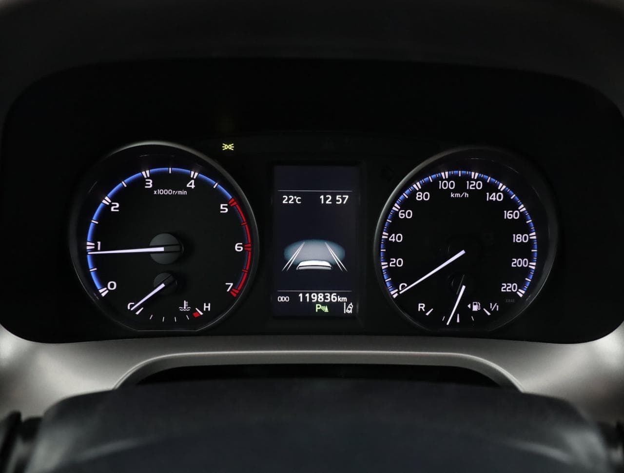 2017 Toyota RAV4 - 29