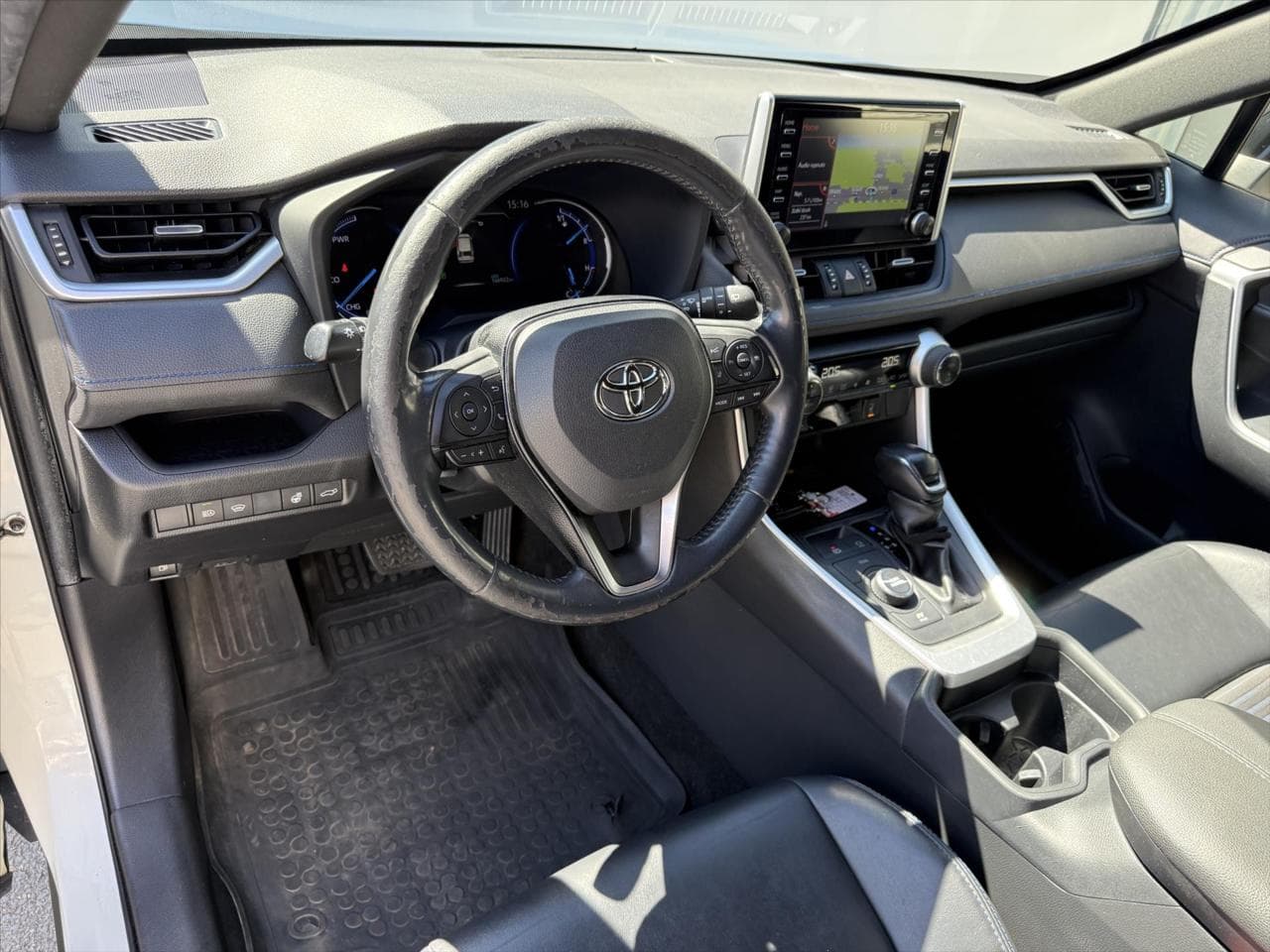 2019 Toyota RAV4 - 10