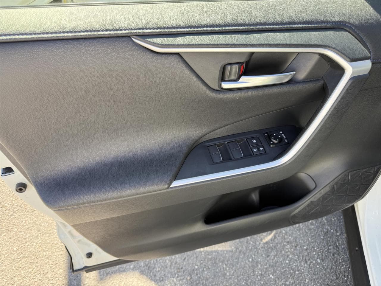 2019 Toyota RAV4 - 31