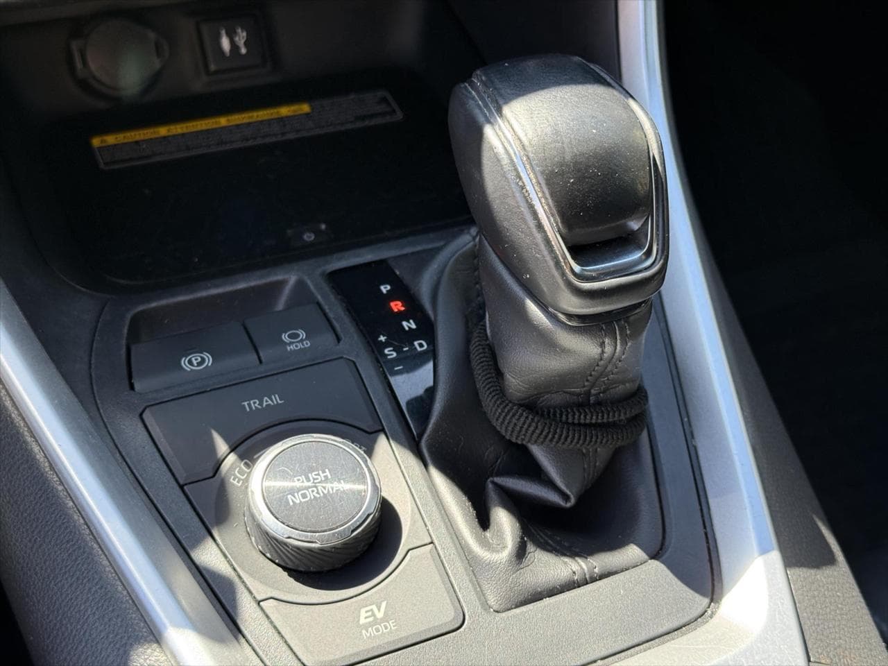 2019 Toyota RAV4 - 27