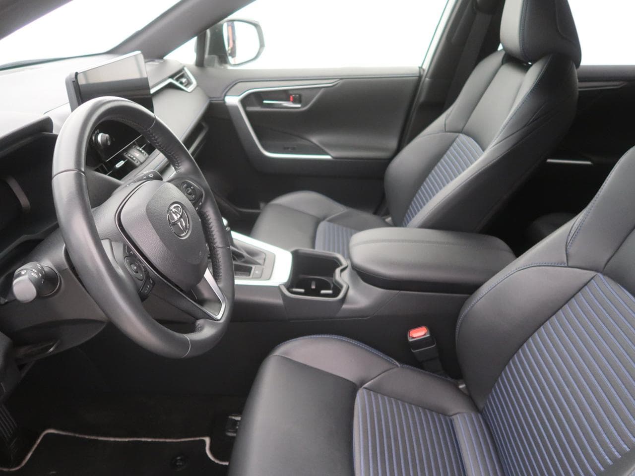 2023 Toyota RAV4 - 16