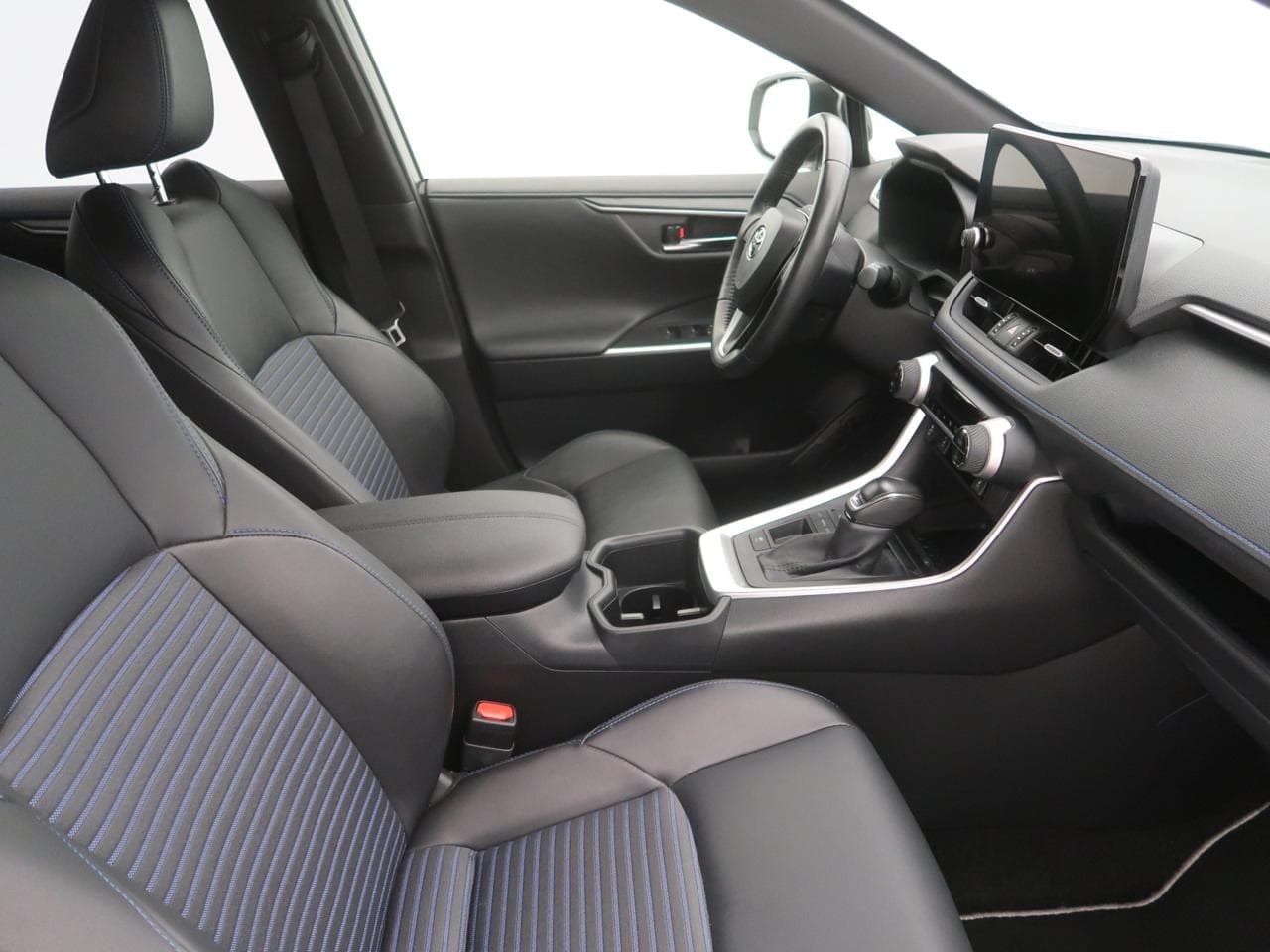 2023 Toyota RAV4 - 12