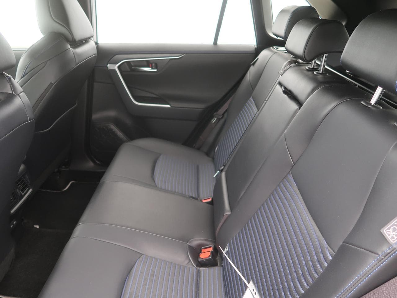 2023 Toyota RAV4 - 15