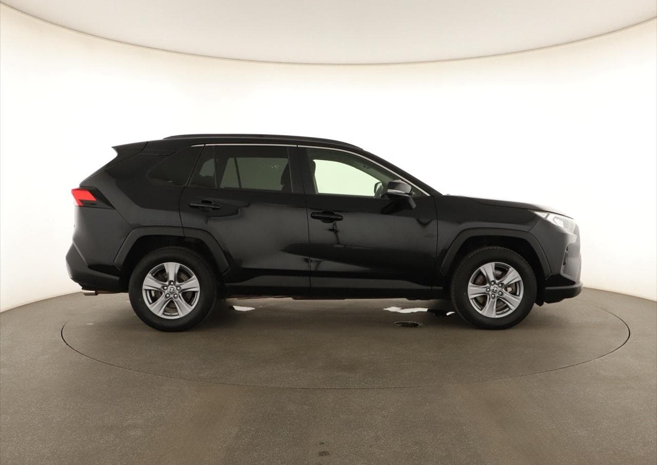 2023 Toyota RAV4 - 8