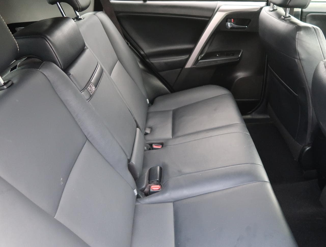 2017 Toyota RAV4 - 13