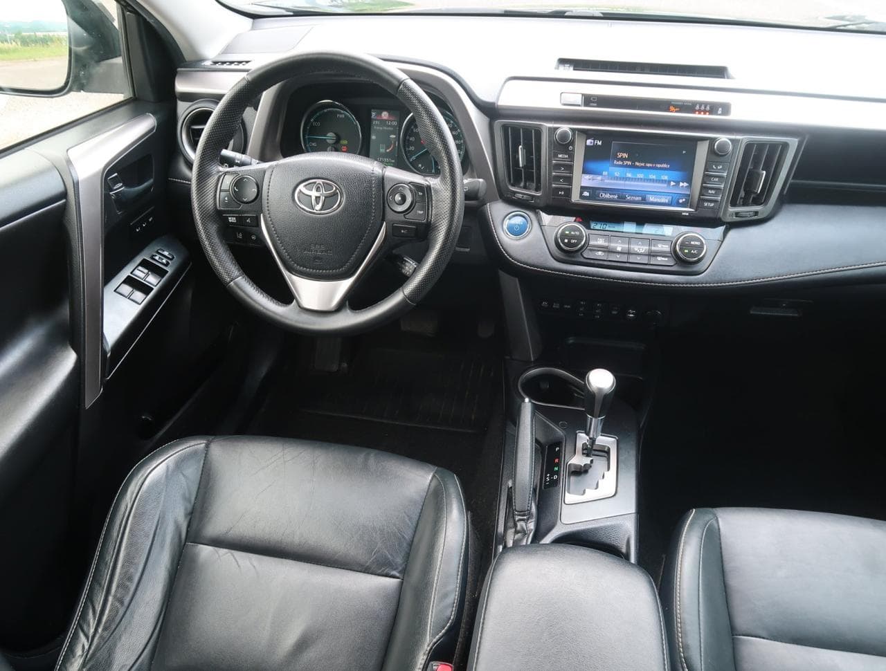2017 Toyota RAV4 - 9