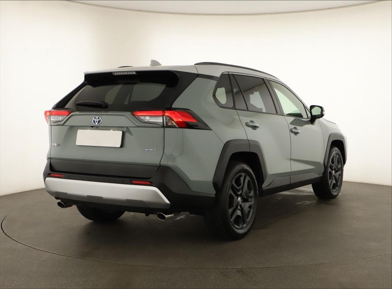 2025 Toyota RAV4 - 7