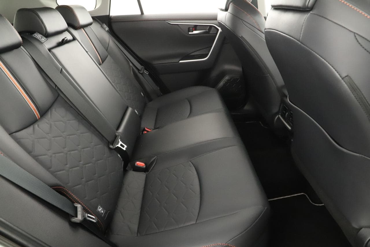 2025 Toyota RAV4 - 10