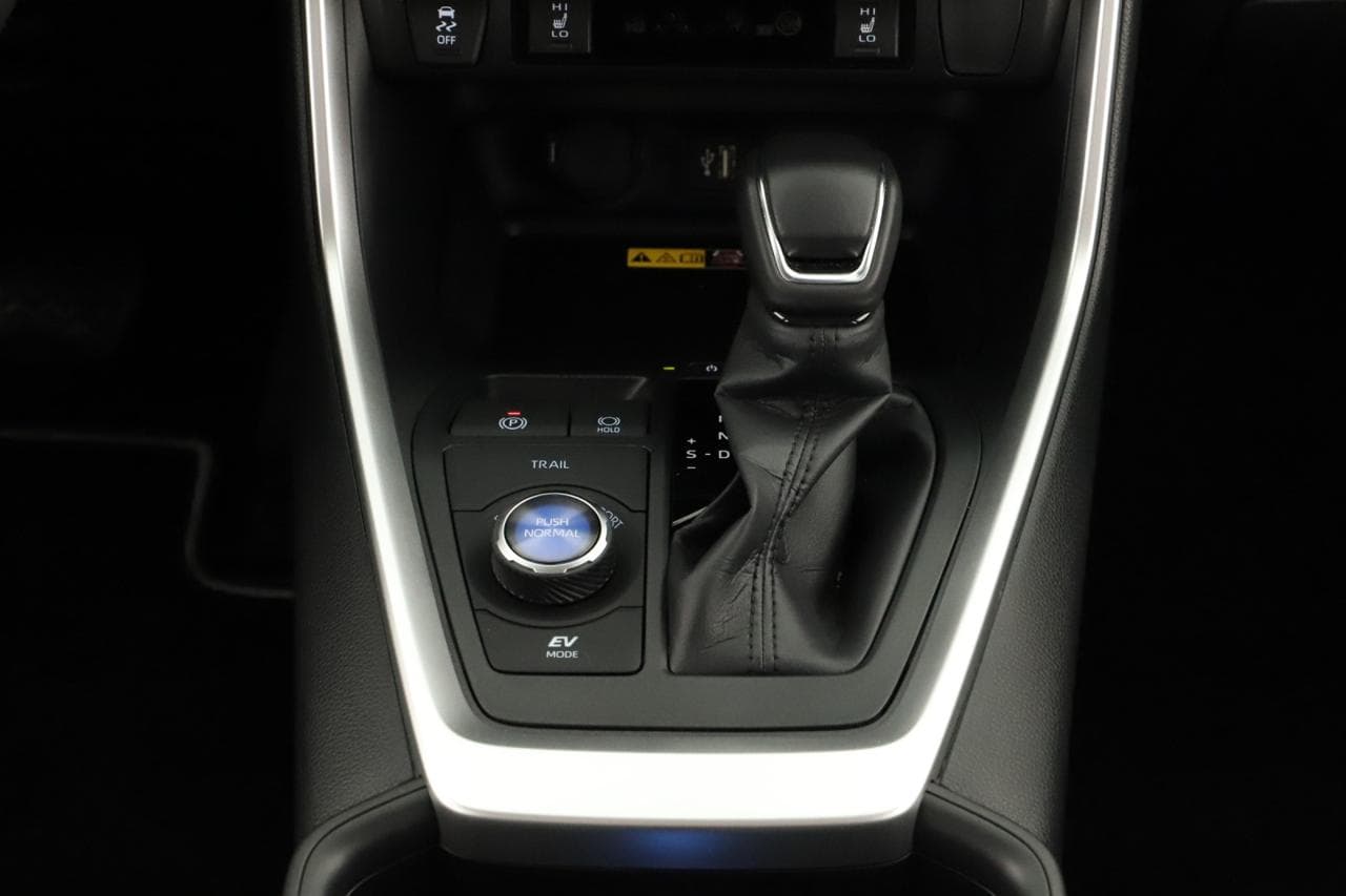 2025 Toyota RAV4 - 20