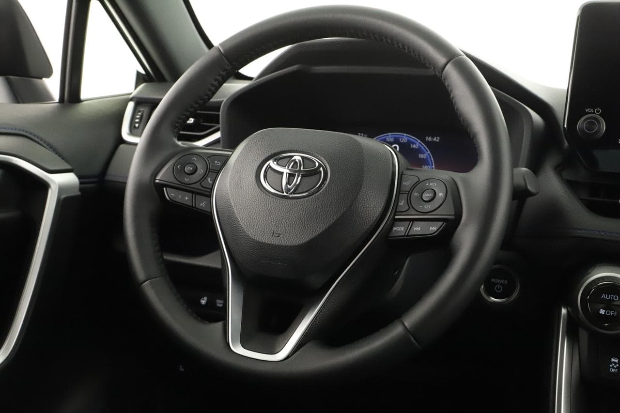 2025 Toyota RAV4 - 14