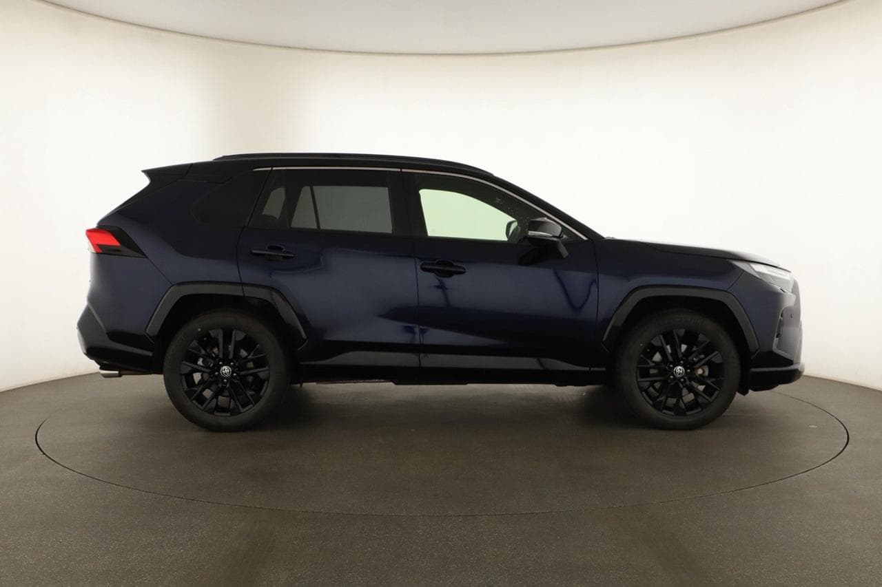 2025 Toyota RAV4 - 8